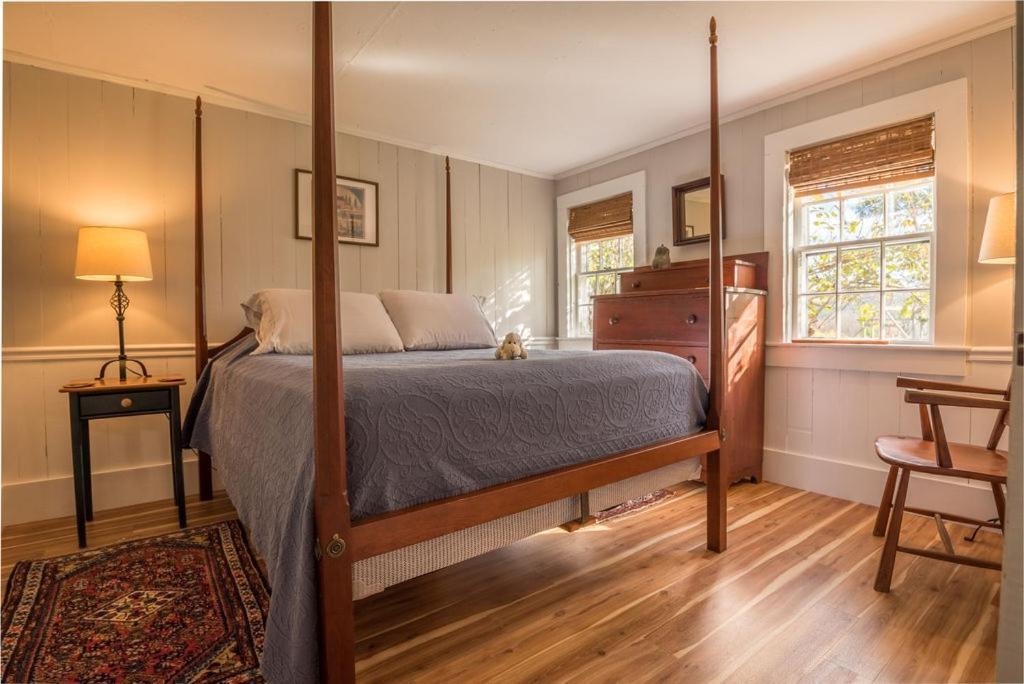 Inn At Valley Farms Walpole Room photo